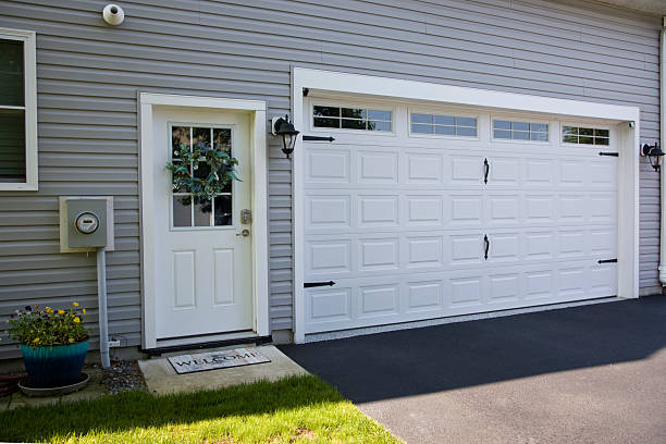 24/7 Emergency Garage Door Panel Replacement experts in Piedmont, SD